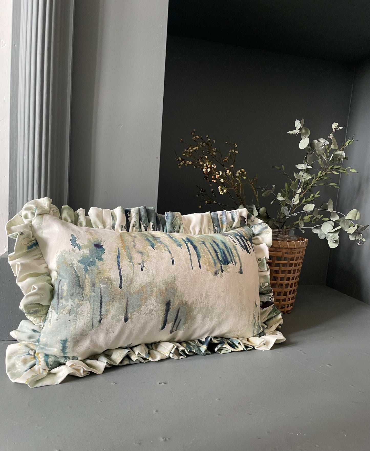Norrland Pine Ruffle Cushion